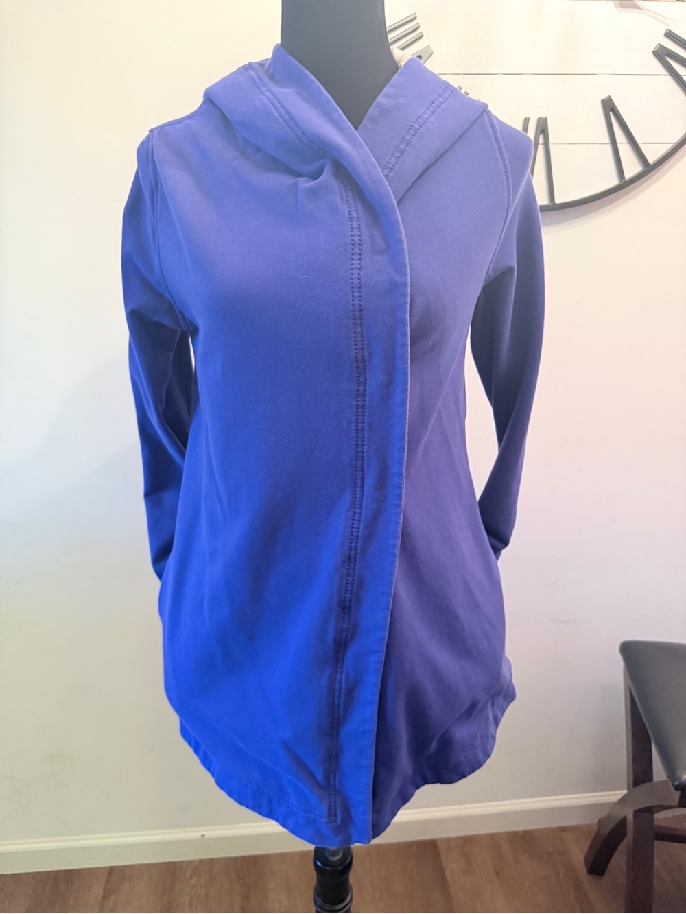 Lululemon awareness wrap